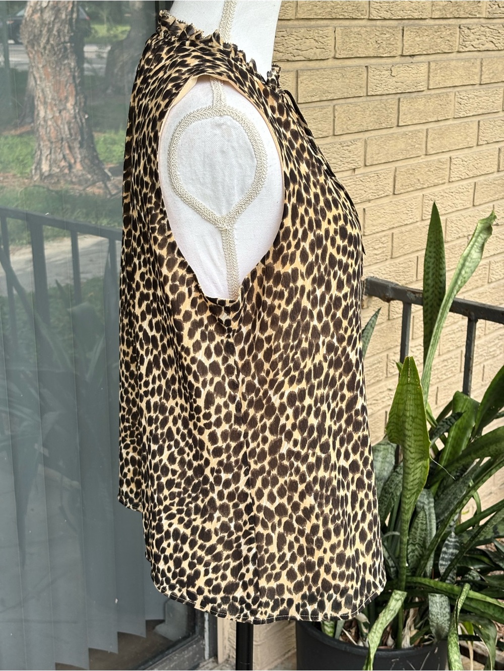 J.Crew Factory Leopard Sleeveless Ruffle Tie-Neck Top Black/Brown Size M - Picture 5 of 11